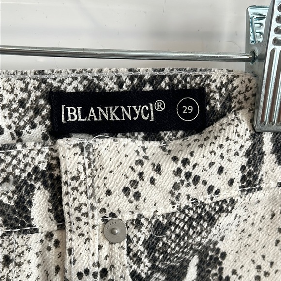BLANK NYC NWOT Snake Print Mini Denim Jean Skirt, Size 29 - Picture 2 of 7